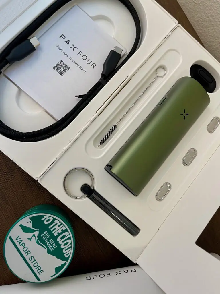 PAX 4 vaporizer packaging