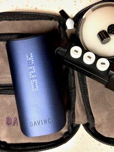 The Davinci IQC Review & Comparison -  The Davinci IQC Vaporizer Stays True to Form