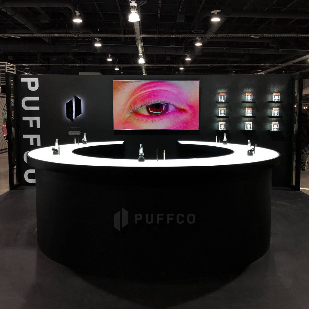 Puffco OG Peak from its 2018 release, the e-rig that started the category